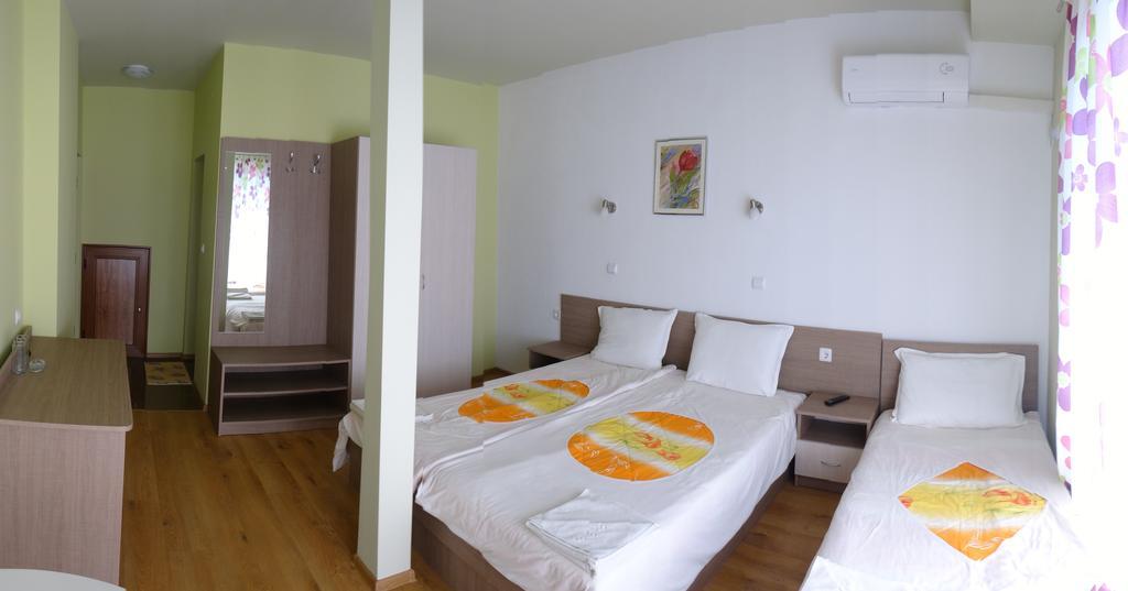 Guest House Rosa Kiten  Pokój zdjęcie