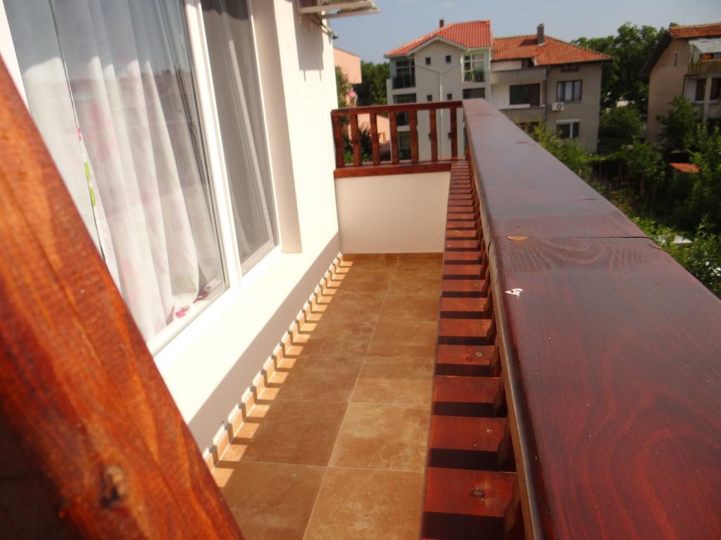 Guest House Rosa Kiten  Zewnętrze zdjęcie