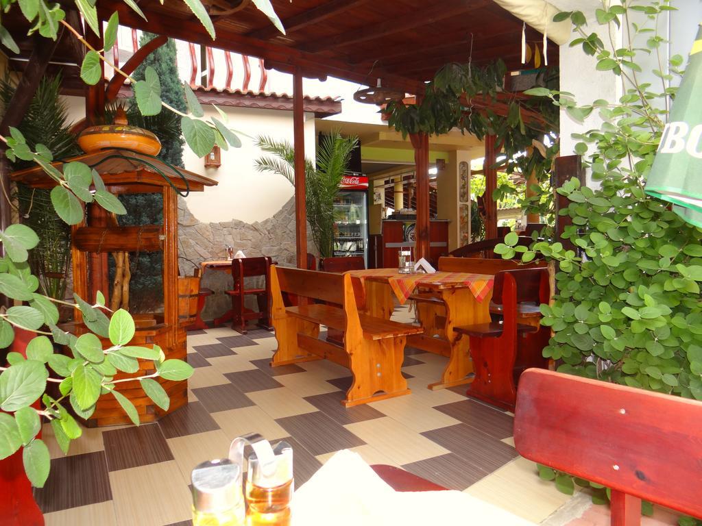 Guest House Rosa Kiten  Zewnętrze zdjęcie