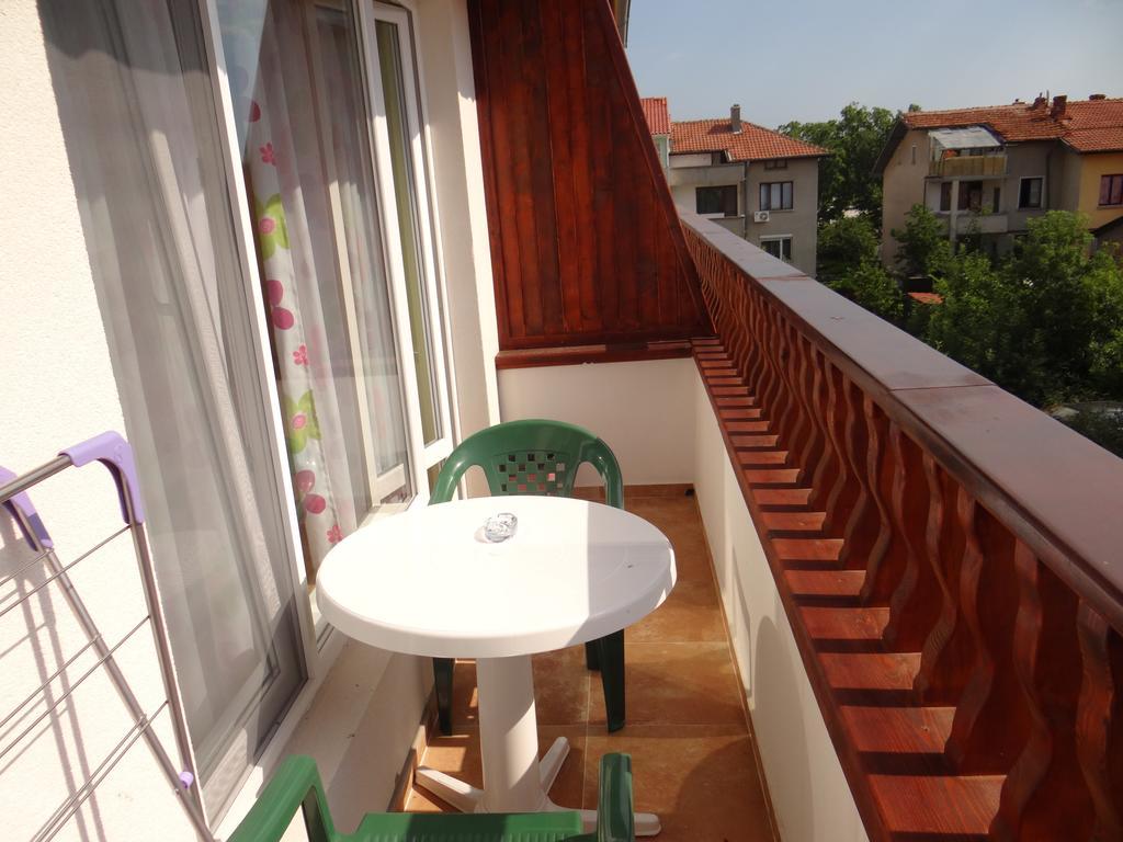 Guest House Rosa Kiten  Zewnętrze zdjęcie