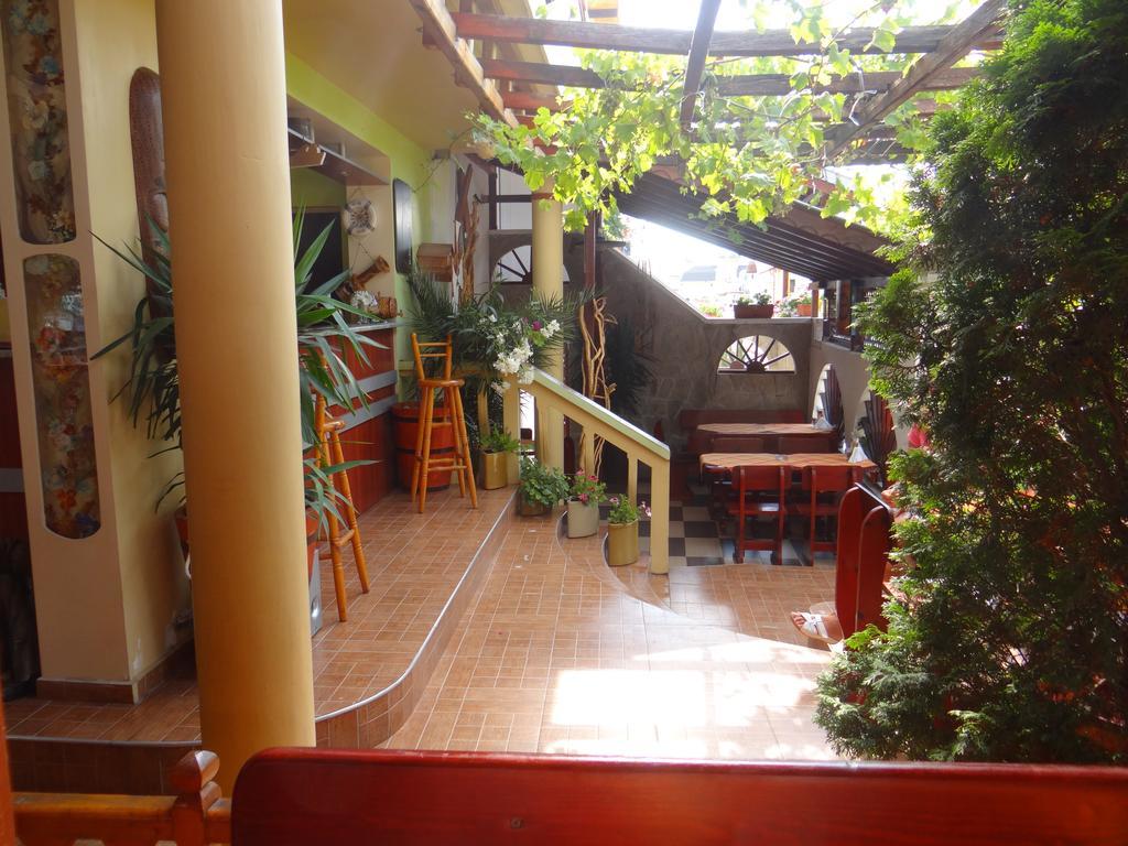Guest House Rosa Kiten  Zewnętrze zdjęcie