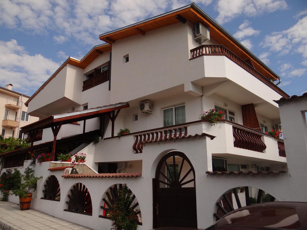 Guest House Rosa Kiten  Zewnętrze zdjęcie